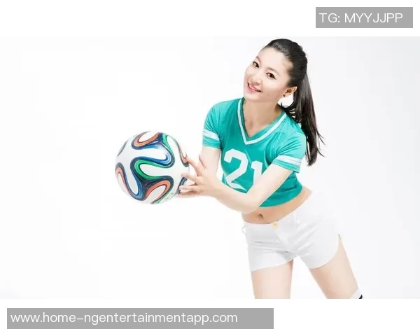 世界杯足球宝贝展现青春风采与激情魅力的完美结合 世界杯足球宝贝展现青春风采与激情魅力的完美结合